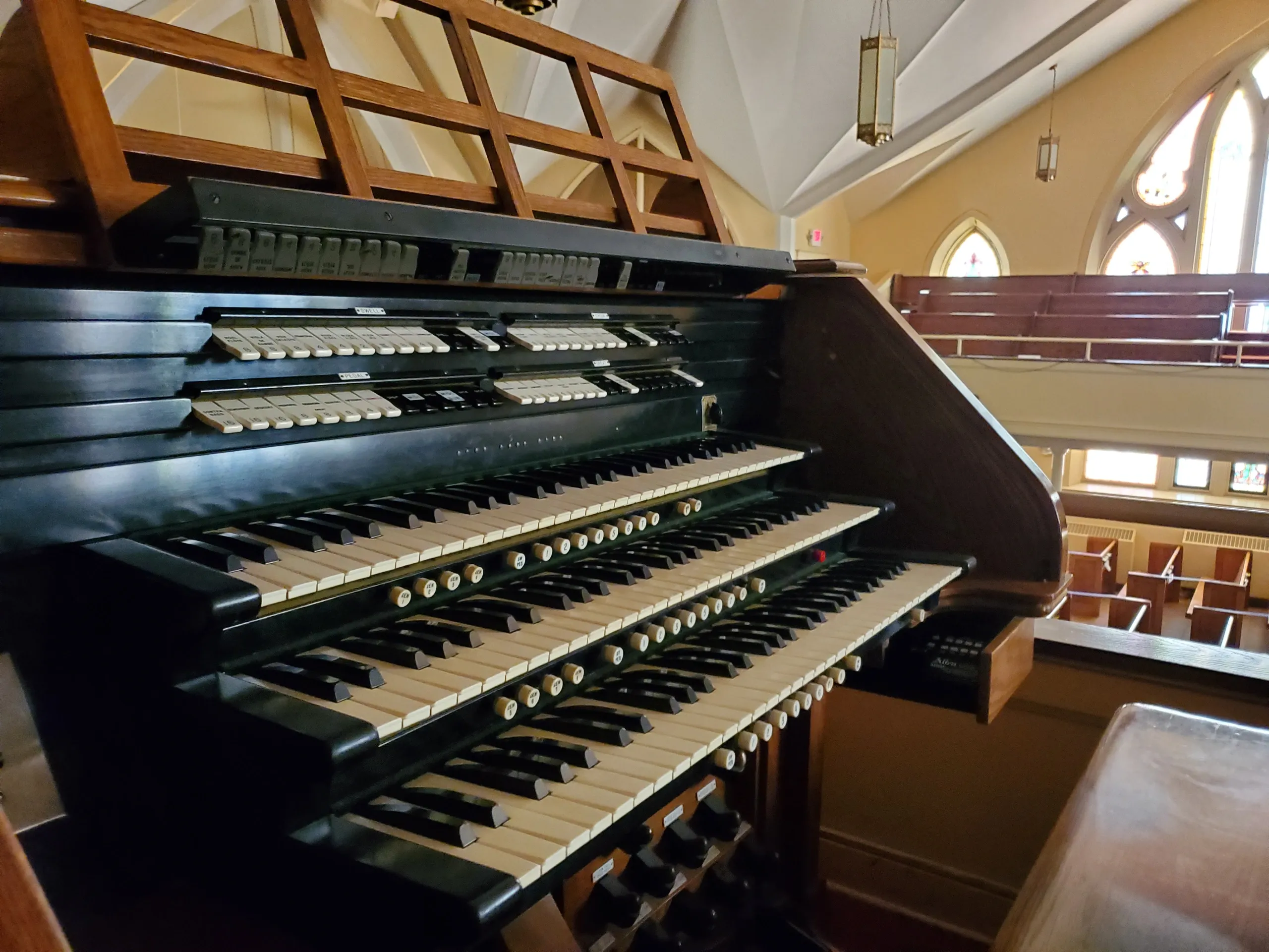organ console 02